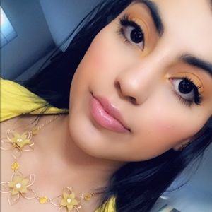 Meet your Posher, Hailey